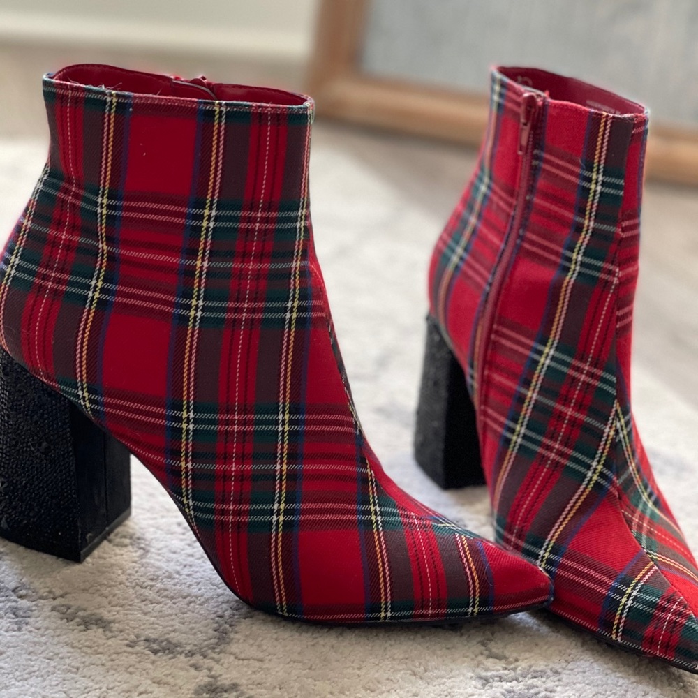 Betsy Johnson Booties!